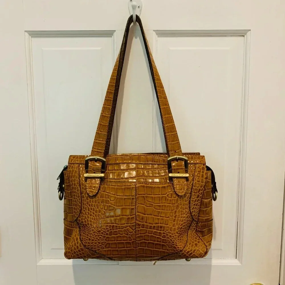 Patricia Nash Womens Leather Aveley Crossbody - Picture 4 of 16